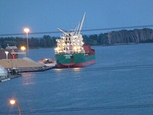 Labrador has turned on her lights to keep working her cranes at 9pm, 2013 07 11 -a.jpg
